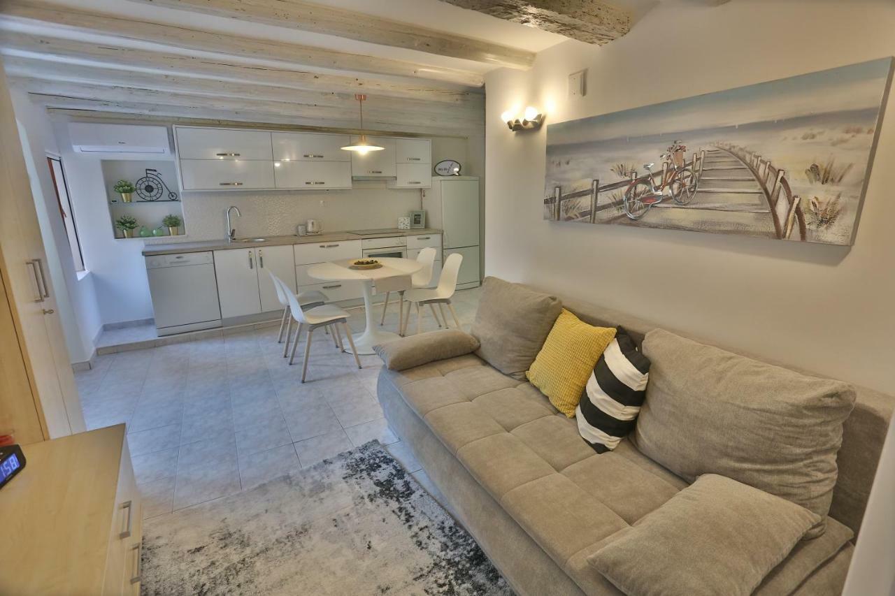 Apartman Dioniz Σπλιτ Εξωτερικό φωτογραφία